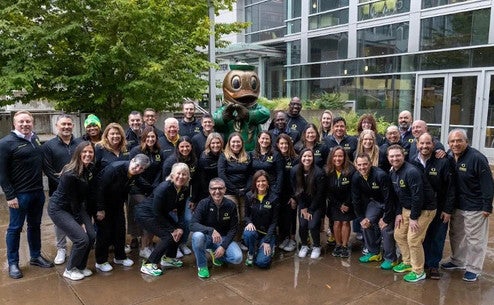 members of the UO alumni association